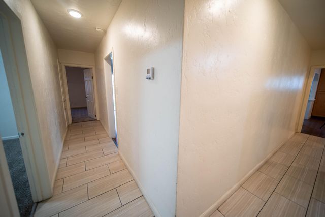 707 W Sonora Avenue, Tulare, CA 93274