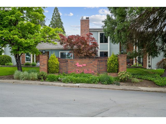1397 BONNIEBRAE Dr, Lake Oswego, OR 97034