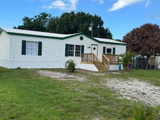 1186 SW Tropical Terrace, Stuart, FL 34997