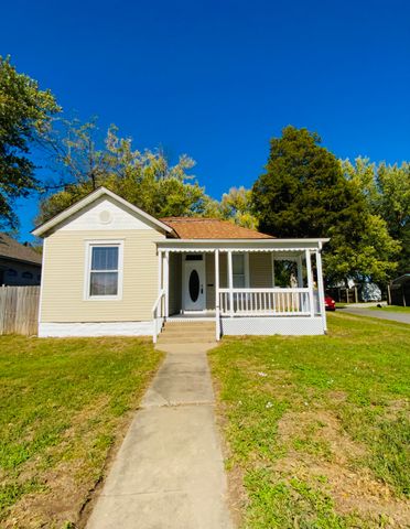 925 W Mount Vernon Street, Springfield, MO 65806