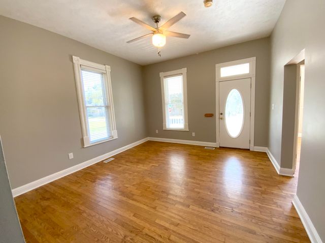 925 W Mount Vernon Street, Springfield, MO 65806