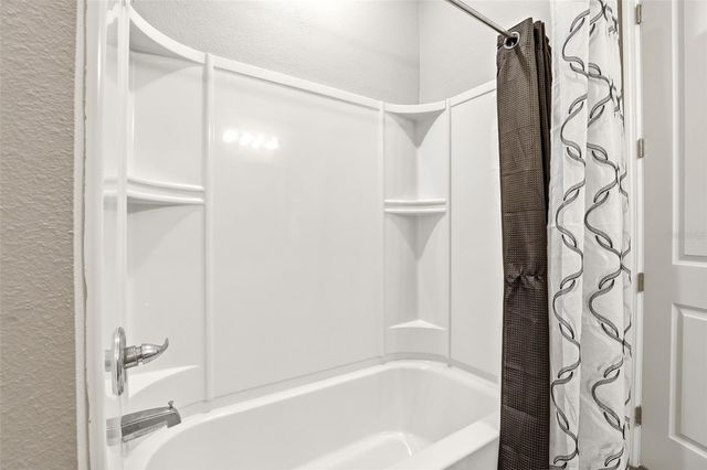 5256 MEADOW SONG DRIVE, Okahumpka, FL 34762