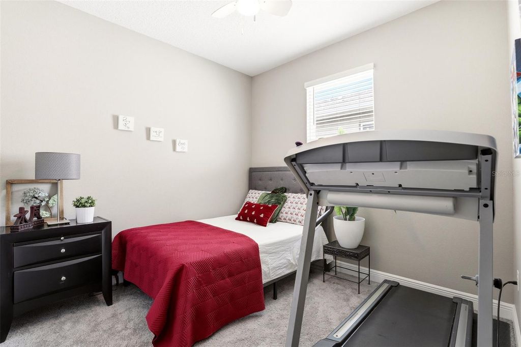 Image 18 of property listing at 5256 MEADOW SONG DRIVE, Okahumpka, FL 34762