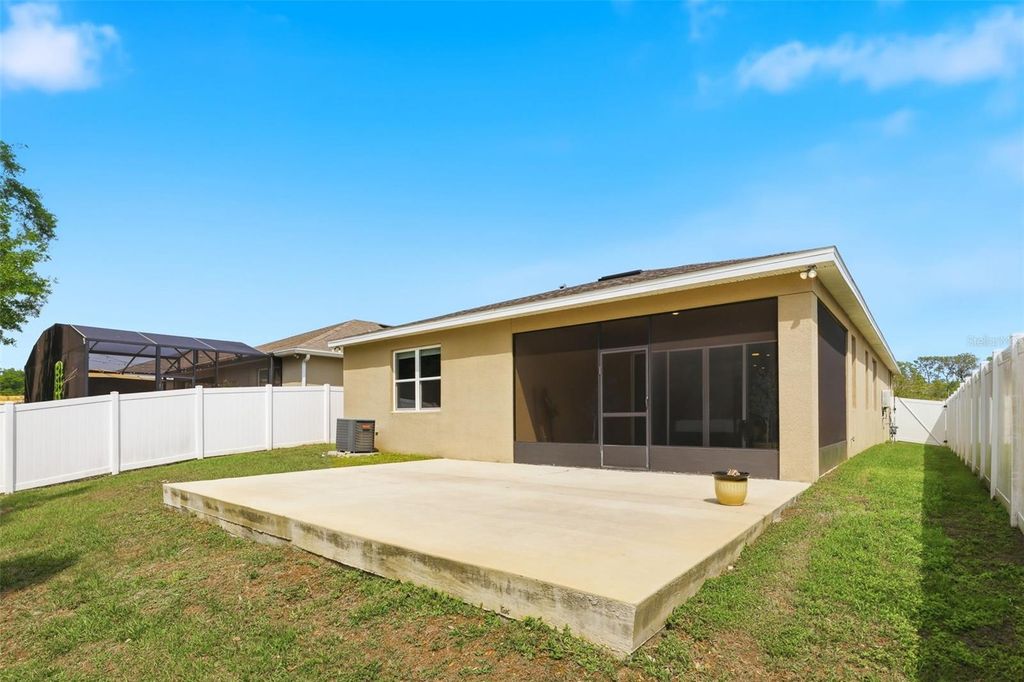 Image 28 of property listing at 5256 MEADOW SONG DRIVE, Okahumpka, FL 34762