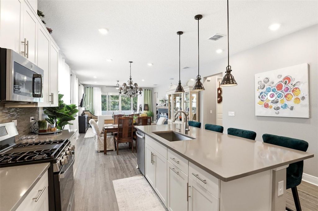 Image 7 of property listing at 5256 MEADOW SONG DRIVE, Okahumpka, FL 34762