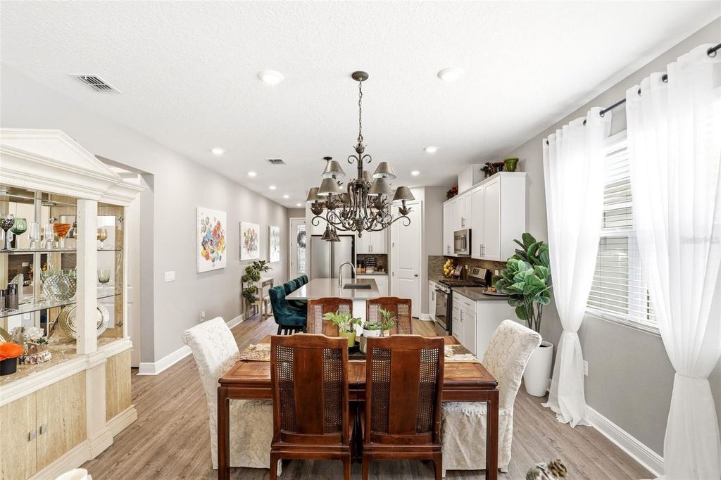 Image 8 of property listing at 5256 MEADOW SONG DRIVE, Okahumpka, FL 34762