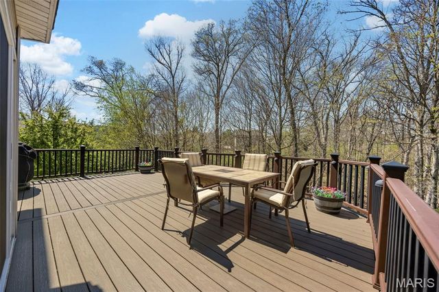 42 Riverdell Court, Wentzville, MO 63385