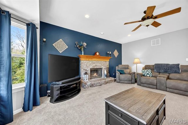 42 Riverdell Court, Wentzville, MO 63385