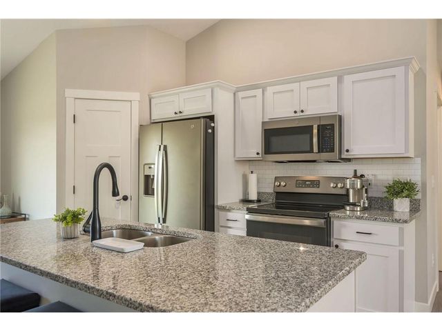 844 Jack Pine Trail, Somerset, WI 54025