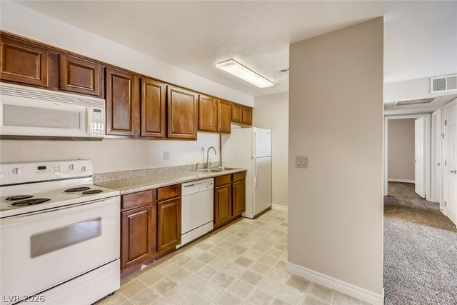 5224 River Glen Drive 446, Las Vegas, NV 89103