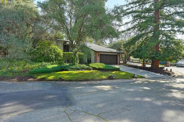 4900 Stonewood Ct, Fair Oaks, CA 95628