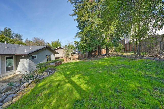 4900 Stonewood Ct, Fair Oaks, CA 95628