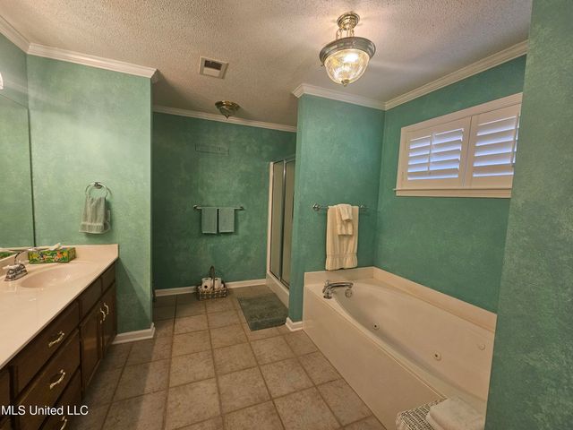 1495 Holly Springs Road, Hernando, MS 38632