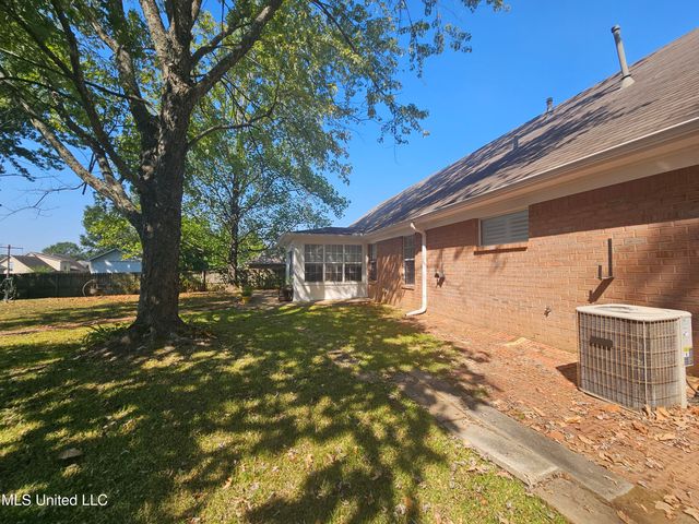 1495 Holly Springs Road, Hernando, MS 38632