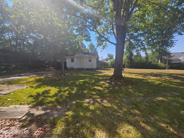 1495 Holly Springs Road, Hernando, MS 38632