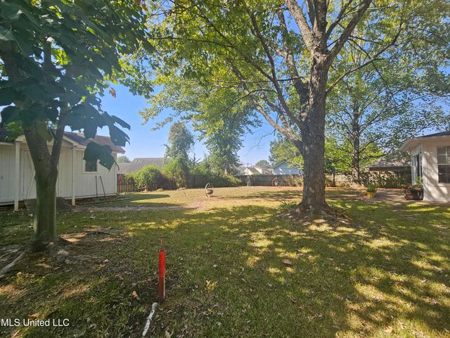 1495 Holly Springs Road, Hernando, MS 38632