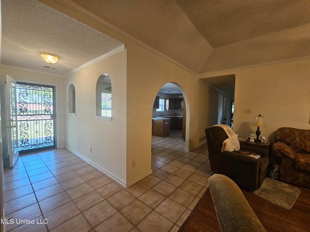 1495 Holly Springs Road, Hernando, MS 38632