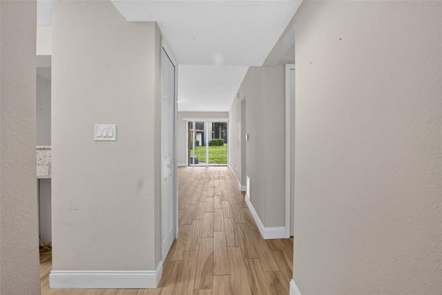 145 SCOTTSDALE SQUARE, Winter Park, FL 32792