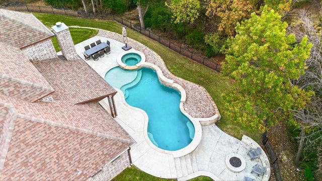 11236 Brady Oaks Court, Fort Worth, TX 76135