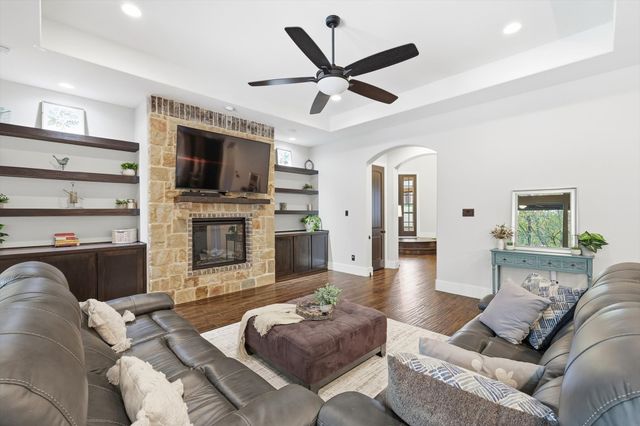 11236 Brady Oaks Court, Fort Worth, TX 76135