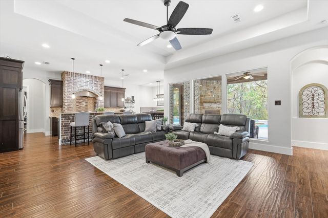 11236 Brady Oaks Court, Fort Worth, TX 76135