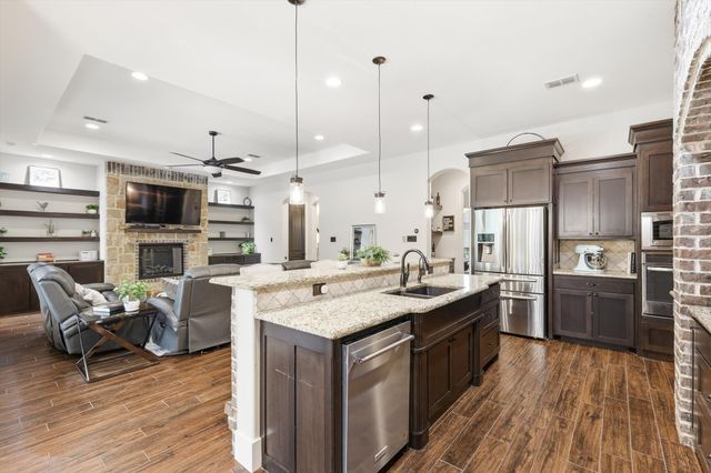 11236 Brady Oaks Court, Fort Worth, TX 76135