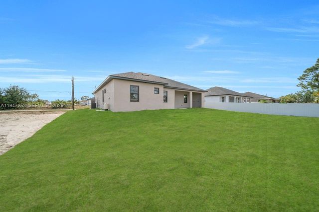 3402 15th ST SW, Lehigh Acres, FL 33976