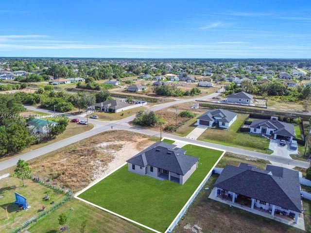 3402 15th ST SW, Lehigh Acres, FL 33976