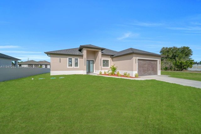 3402 15th ST SW, Lehigh Acres, FL 33976