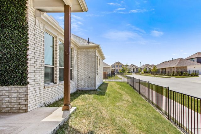 1413 Buckeye Trail, Garland, TX 75042