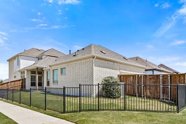 1413 Buckeye Trail, Garland, TX 75042