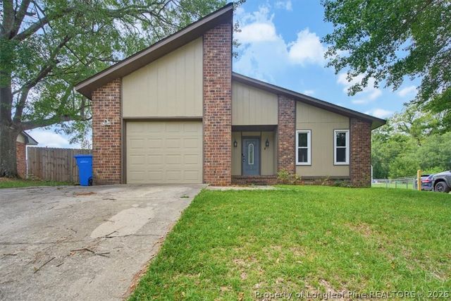 6941 Melbourne Drive, Fayetteville, NC 28314