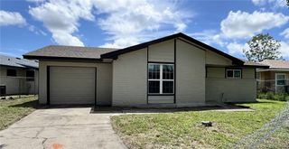 1106 Greenleaf Dr, Corpus Christi, TX 78405