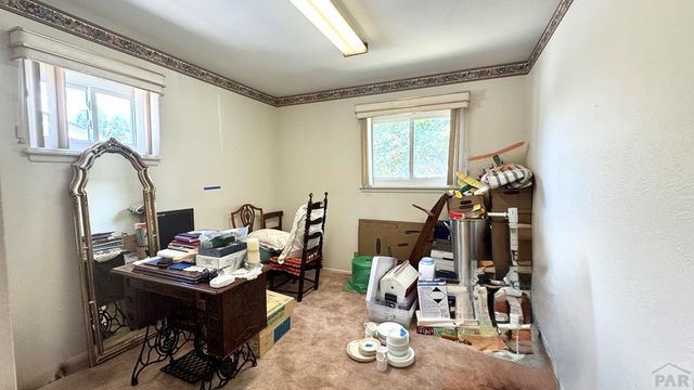 2127 Ridgewood Ln, Pueblo, CO 81005