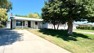 2127 Ridgewood Ln, Pueblo, CO 81005