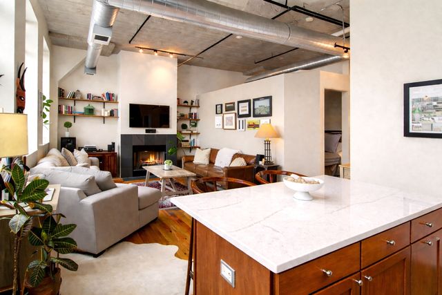 758 N Larrabee Street 712, Chicago, IL 60654