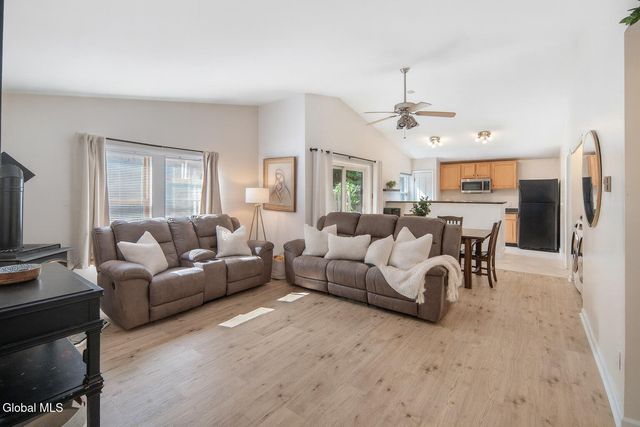 89 Arrow Wood Place, Malta, NY 12020