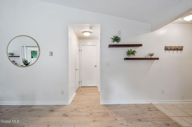89 Arrow Wood Place, Malta, NY 12020