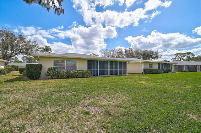7128 W COUNTRY CLUB DRIVE N, Sarasota, FL 34243