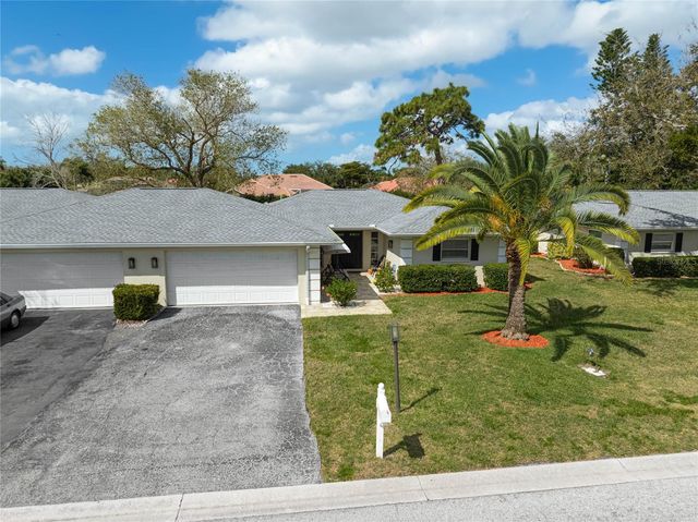7128 W COUNTRY CLUB DRIVE N, Sarasota, FL 34243