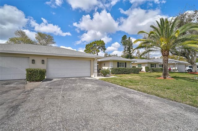 7128 W COUNTRY CLUB DRIVE N, Sarasota, FL 34243