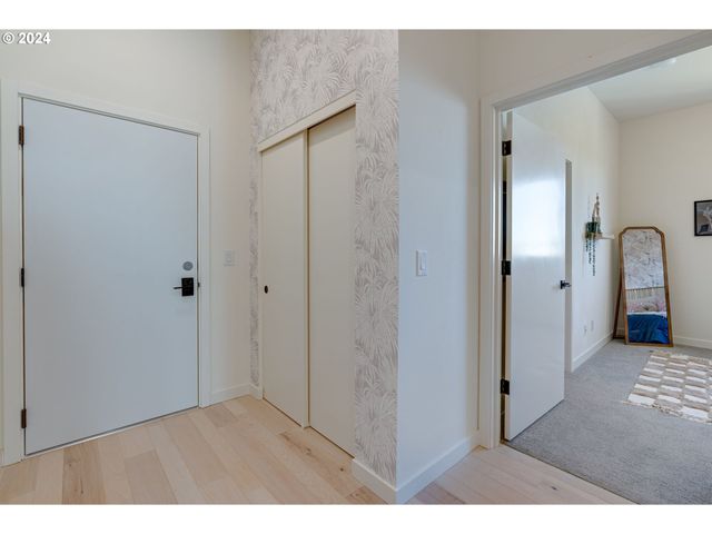 4329 N MISSISSIPPI Ave 4, Portland, OR 97217