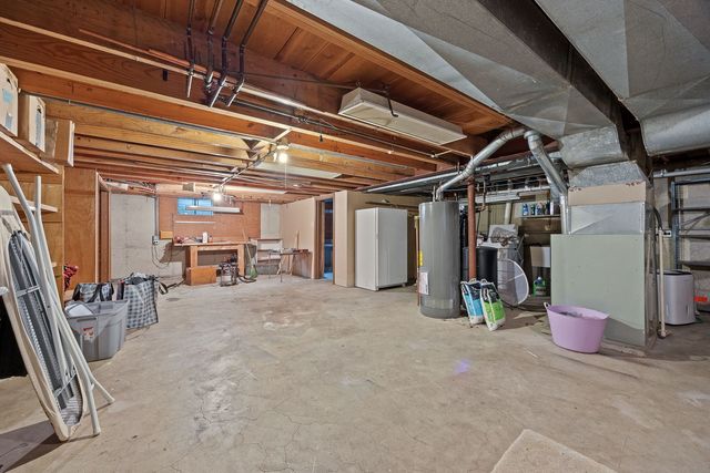 501 Hobby Avenue, Frankfort, IL 60423