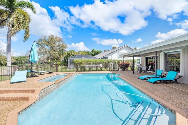 8551 NW 53rd Ct, Coral Springs, FL 33067