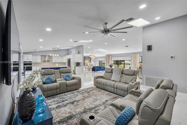 8551 NW 53rd Ct, Coral Springs, FL 33067