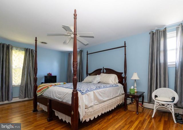 28 VALLEY VIEW DR, Fountainville, PA 18923