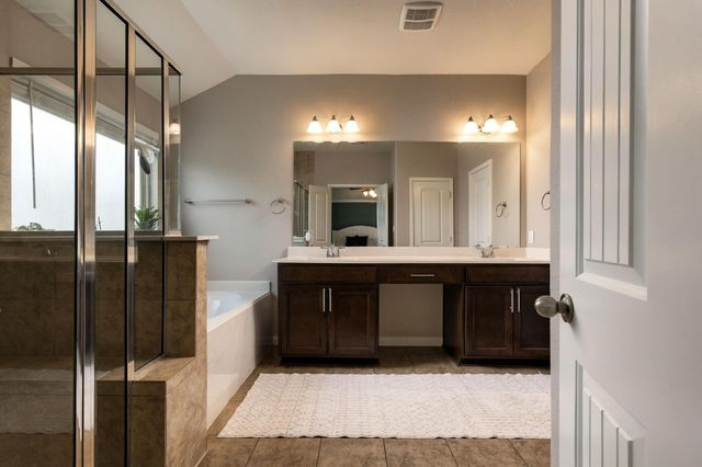 336 Country Crossing Circle, Magnolia, TX 77354
