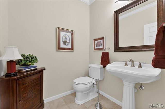 15920 Picardy Crest Court, Chesterfield, MO 63017