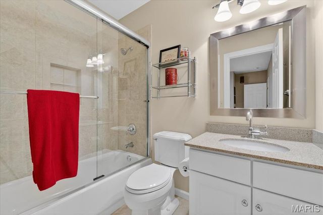 15920 Picardy Crest Court, Chesterfield, MO 63017