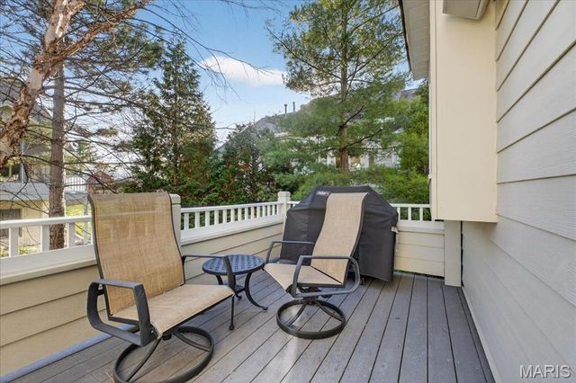 15920 Picardy Crest Court, Chesterfield, MO 63017